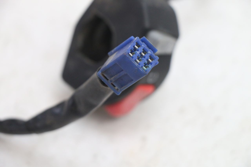 photo de RIGHT SWITCH YAMAHA FJR 1300 (2001 - 2005) - Product overview