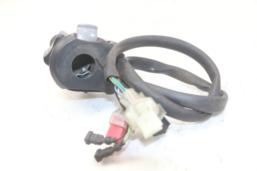 photo de RIGHT HANDLEBAR SWITCH HONDA FORZA 125 (2015 - 2016) - Product overview
