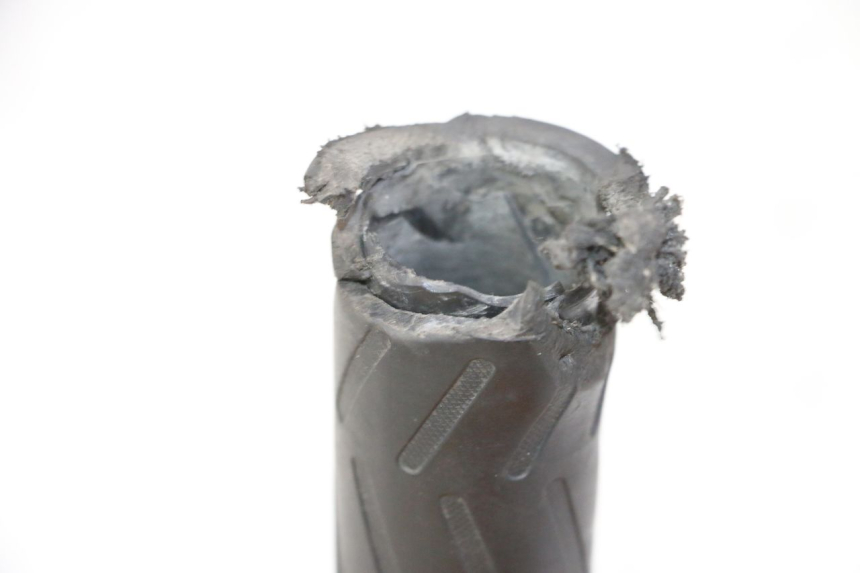 photo de RIGHT SWITCH YAMAHA FZ6 N FAZER 600 (2004 - 2006) - Technical close-up