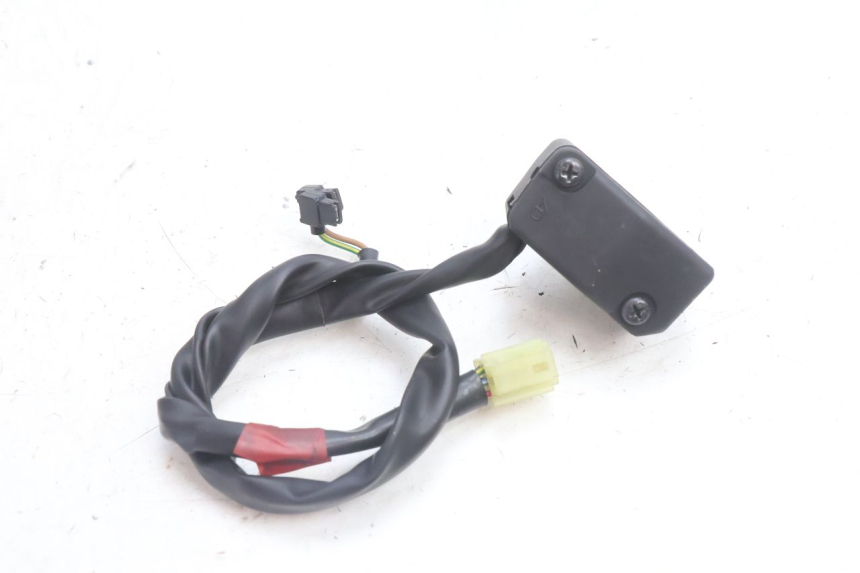 photo de RIGHT SWITCH YAMAHA FZ8 800 (2010 - 2016) - Alternative perspective