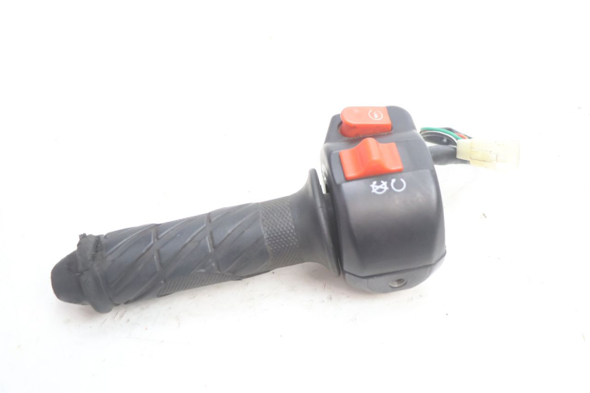 photo de RIGHT SWITCH VASTRO GP 2T 50 (2013 - 2017) - Alternative perspective