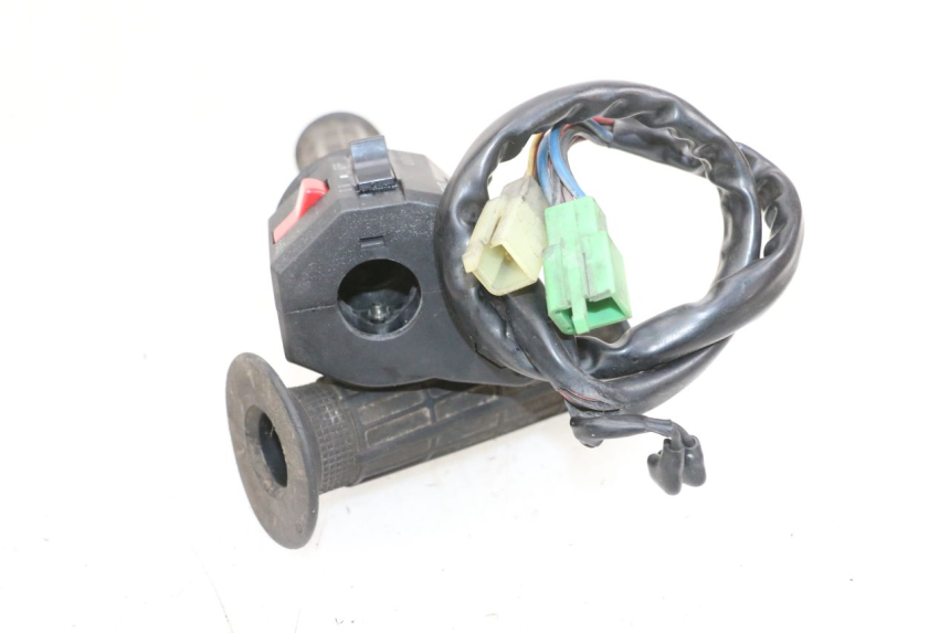 photo de RIGHT SWITCH KAWASAKI GPX R WARBIRD 600 (1988 - 1993) - Component detail