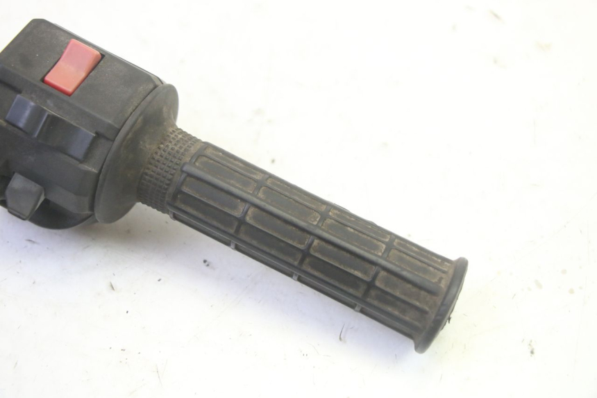 photo de RIGHT SWITCH KAWASAKI GPZ RX 1000 (1986 - 1988) - Zoom on usage condition