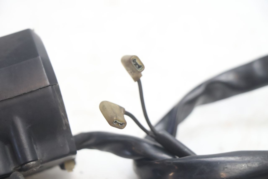 photo de RIGHT SWITCH SUZUKI GSX F GSXF 750 (1988 - 1998) - Checked used part