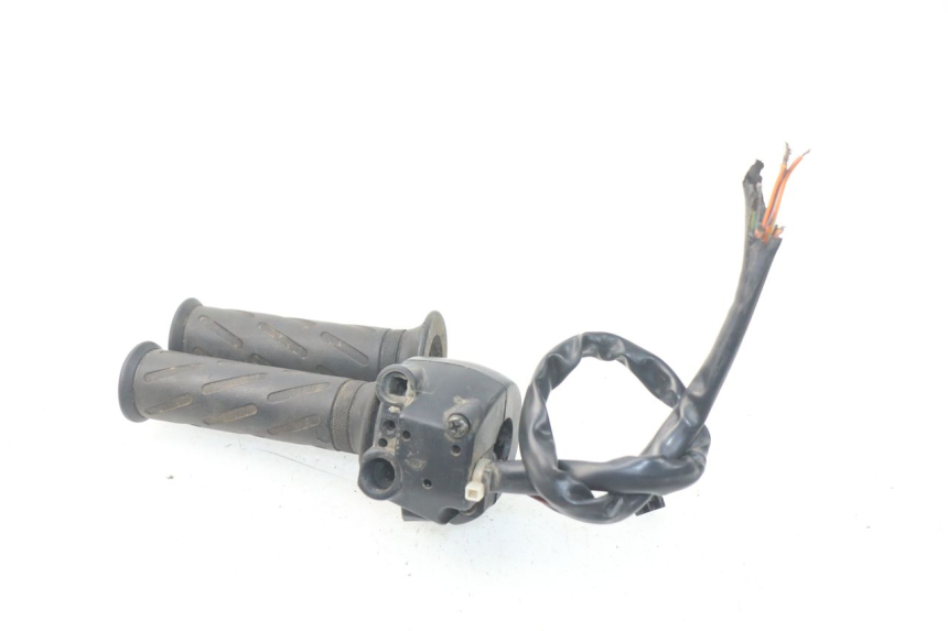 photo de RIGHT SWITCH SUZUKI GSX-R GSXR 600 (2001 - 2003) - Alternative perspective