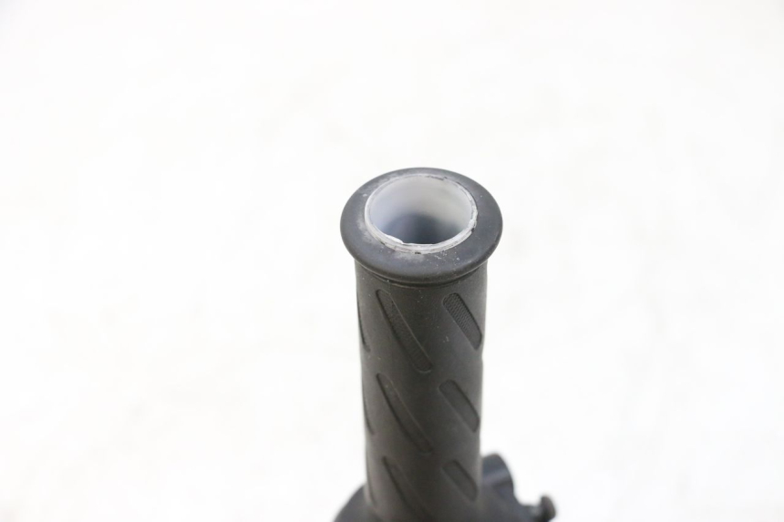 photo de RIGHT SWITCH SUZUKI GSXR GSX-R 1000 (2003 - 2004) - Component detail