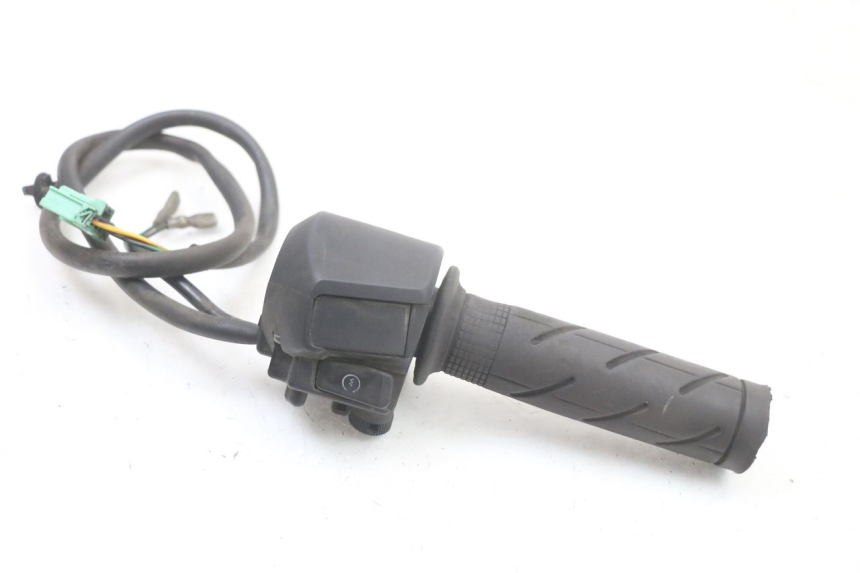 photo de RIGHT SWITCH HONDA FES S-WING SWING 125 (2007 - 2015) - Main view