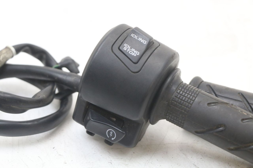 photo de RIGHT SWITCH HONDA PCX (JF28) 125 (2009 - 2011) - Component detail