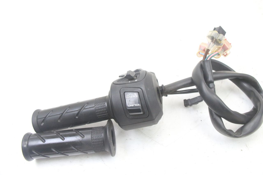 photo de RIGHT SWITCH HONDA PCX (JF57/JF64) 125 (2014 - 2018) - Alternative perspective