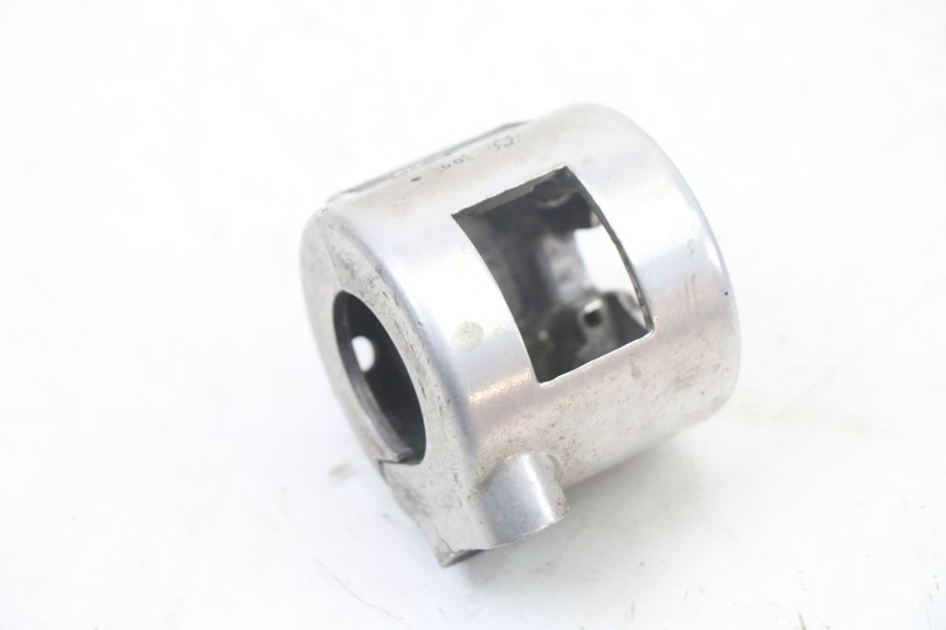 photo de RIGHT SWITCH HONDA VT C2 SHADOW 750 (1997 - 2001) - Zoom on usage condition