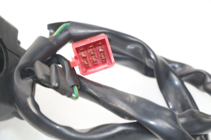 photo de RIGHT SWITCH SYM JOYMAX 250 (2013 - 2017) - Technical close-up