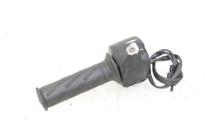 photo de RIGHT HANDLEBAR SWITCH PEUGEOT KISBEE 2T 50 (2010 - 2017) - Alternative perspective