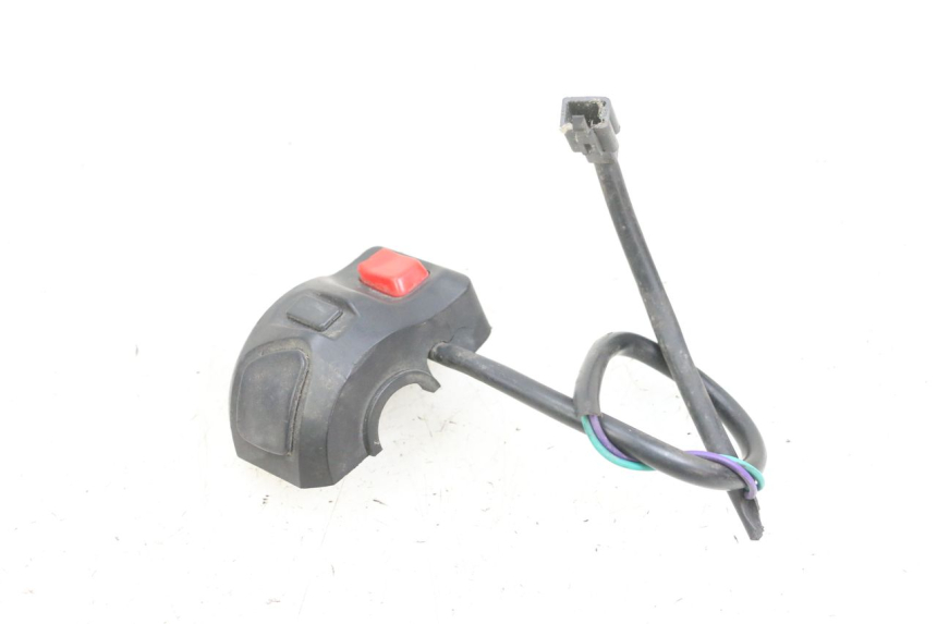 photo de RIGHT HANDLEBAR SWITCH PEUGEOT KISBEE 4T 50 (2018 - 2022) - Zoom on usage condition