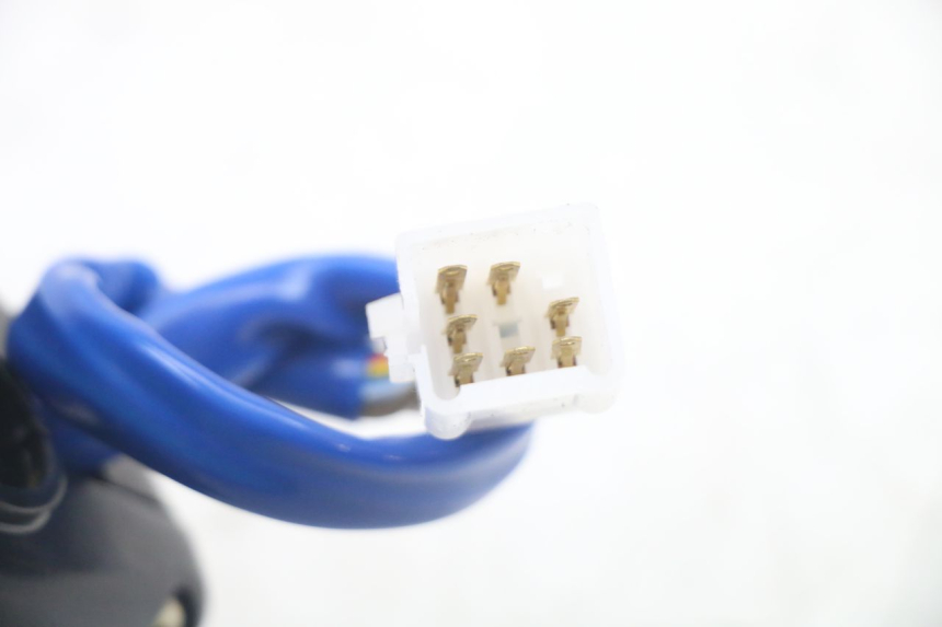 photo de RIGHT HANDLEBAR SWITCH KYMCO AGILITY 4T 50 (2005 - 2018) - Fixing points details