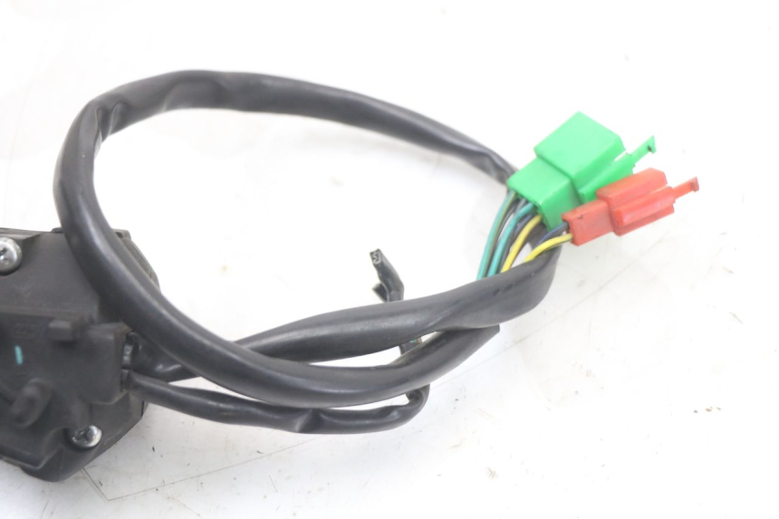 photo de RIGHT HANDLEBAR SWITCH KYMCO X-TOWN XTOWN 125 (2016 - 2021) - Checked used part