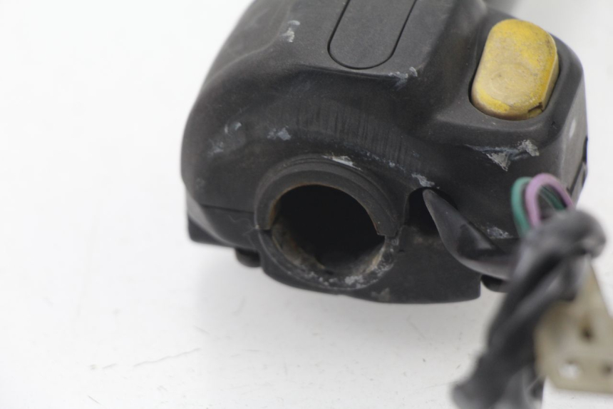 photo de RIGHT SWITCH PEUGEOT LOOXOR 50 (2001 - 2004) - Zoom on usage condition