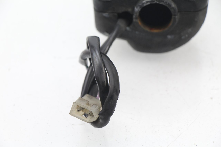 photo de RIGHT SWITCH PEUGEOT LOOXOR 50 (2001 - 2004) - Alternative perspective