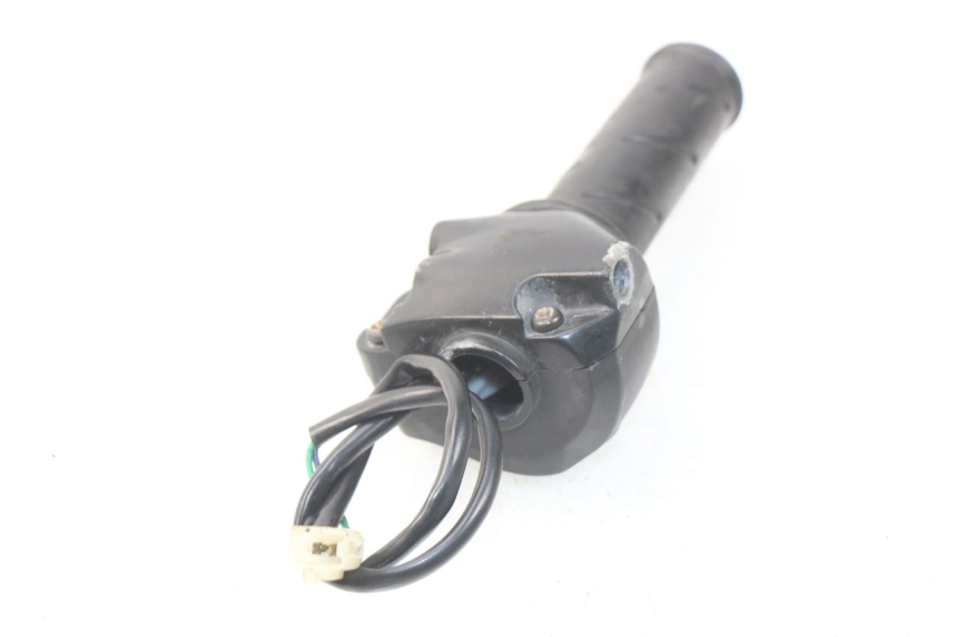 photo de RIGHT HANDLEBAR SWITCH PEUGEOT LUDIX 50 (2008 - 2017) - Alternative perspective