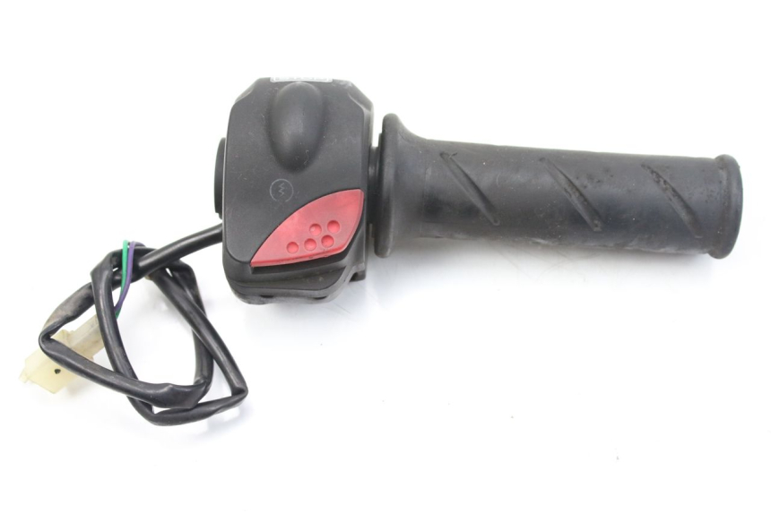 photo de RIGHT HANDLEBAR SWITCH PEUGEOT LUDIX 50 (2008 - 2017) - Main view