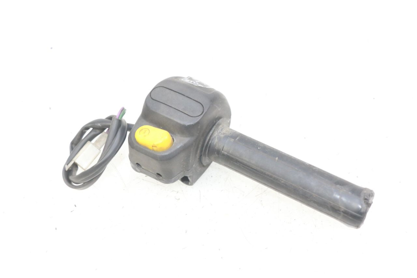 photo de RIGHT HANDLEBAR SWITCH PEUGEOT LUDIX 50 (2005 - 2007) - Main view