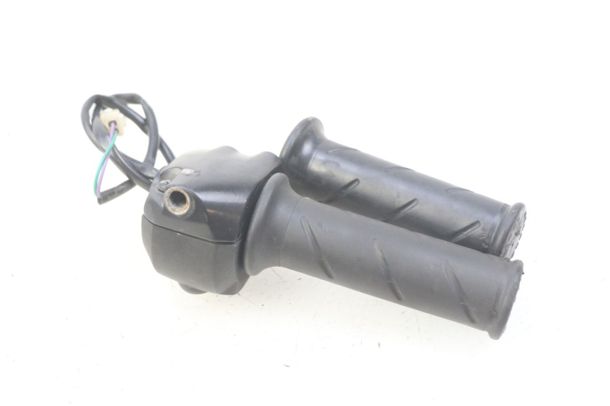 photo de RIGHT HANDLEBAR SWITCH PEUGEOT LUDIX 50 (2008 - 2017) - Component detail