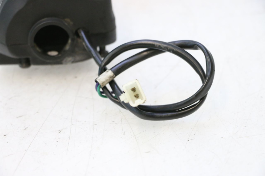 photo de RIGHT HANDLEBAR SWITCH PEUGEOT LUDIX 50 (2008 - 2017) - Alternative perspective