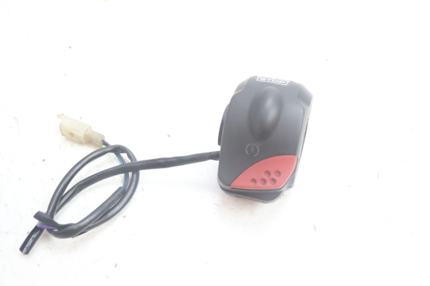 photo de RIGHT HANDLEBAR SWITCH PEUGEOT LUDIX 50 (2005 - 2007) - Main view