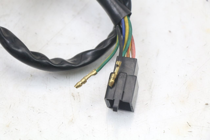 photo de RIGHT HANDLEBAR SWITCH SYM MIO 50 (2011 - 2017) - Additional view of the item