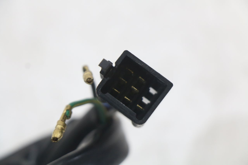 photo de RIGHT HANDLEBAR SWITCH SYM MIO 50 (2011 - 2017) - Distinctive features