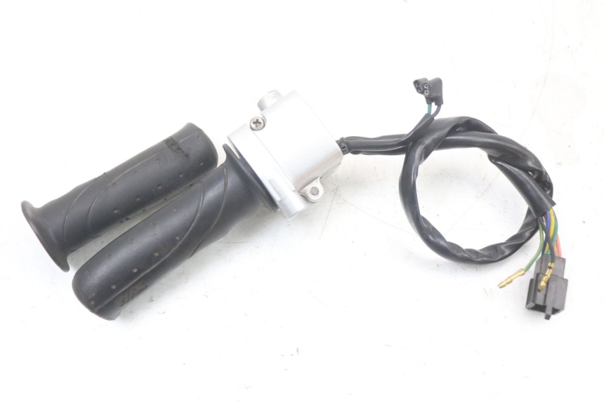 photo de RIGHT HANDLEBAR SWITCH SYM MIO 50 (2011 - 2017) - Product overview