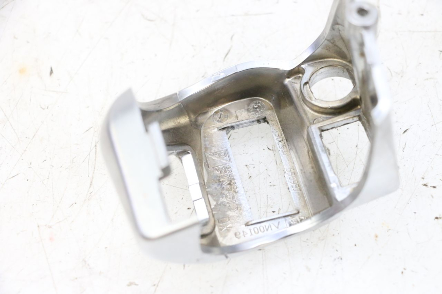 photo de RIGHT SWITCH PIAGGIO MP3 HPE 300 (2019 - 2026) - Alternative perspective