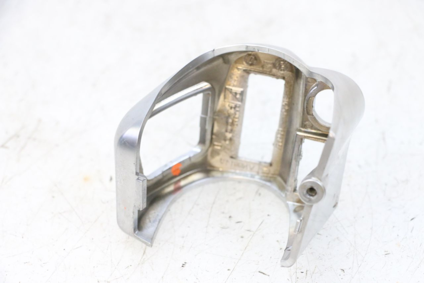 photo de RIGHT SWITCH PIAGGIO MP3 HPE 300 (2019 - 2026) - Technical close-up