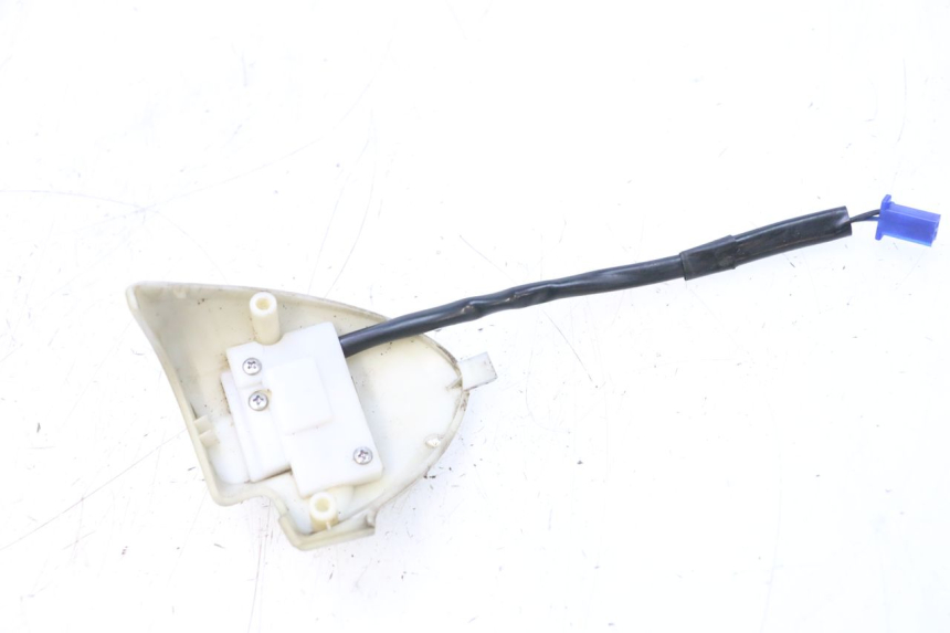 photo de RIGHT HANDLEBAR SWITCH YAMAHA NEOS NEO'S 4T 50 (2008 - 2016) - Alternative perspective