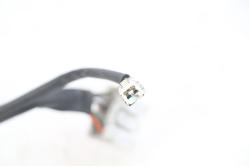 photo de RIGHT HANDLEBAR SWITCH GILERA NEXUS 125 (2007 - 2009) - Alternative perspective