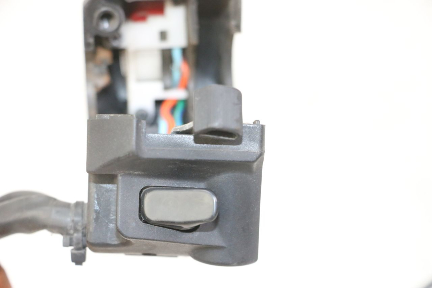 photo de RIGHT HANDLEBAR SWITCH GILERA NEXUS 125 (2009 - 2013) - Checked used part