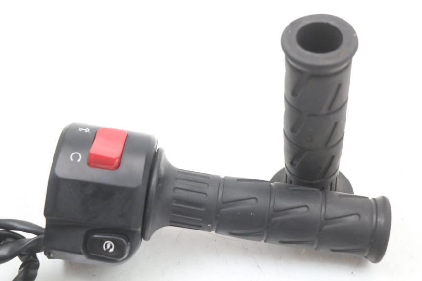 photo de RIGHT SWITCH KAWASAKI NINJA 400 (2018 - 2023) - Component detail