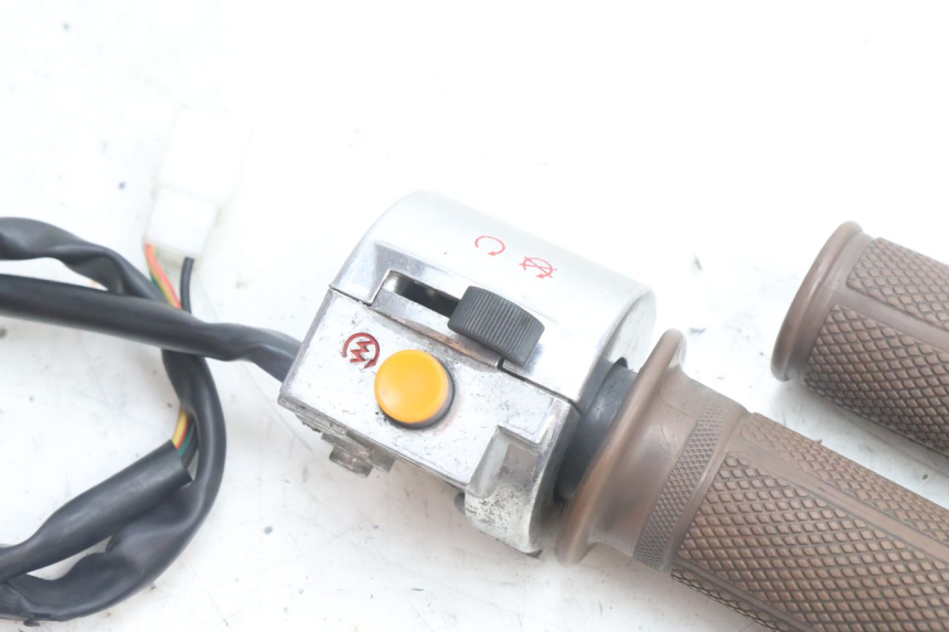 photo de RIGHT SWITCH JM MOTORS OLDIES 4T 50 (2010 - 2020) - Component detail
