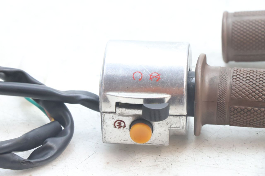 photo de RIGHT SWITCH JM MOTORS OLDIES 4T 50 (2010 - 2020) - Zoom on usage condition