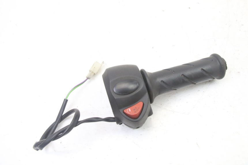 photo de RIGHT HANDLEBAR SWITCH PEUGEOT CITYSTAR 2T 50 (2018 - 2021) - Main view