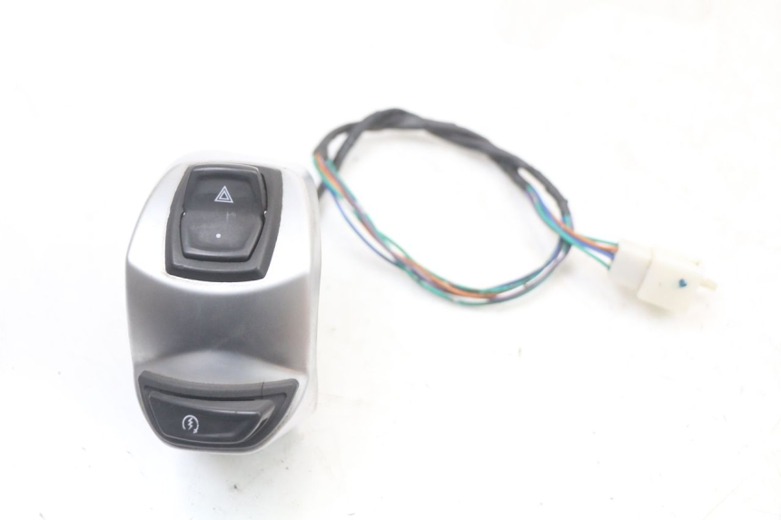 photo de RIGHT SWITCH PEUGEOT DJANGO 125 (2014 - 2017) - Main view