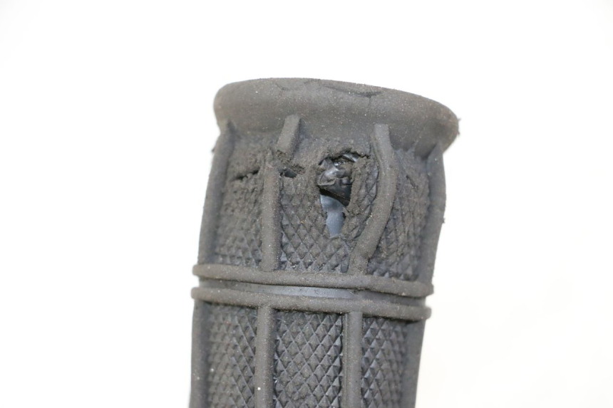 photo de RIGHT HANDLEBAR SWITCH YAMAHA PW 80 (1983 - 2014) - Component detail