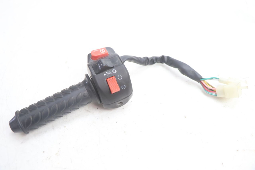 photo de RIGHT SWITCH RAZZO QTR 50 (2011 - 2018) - Technical close-up