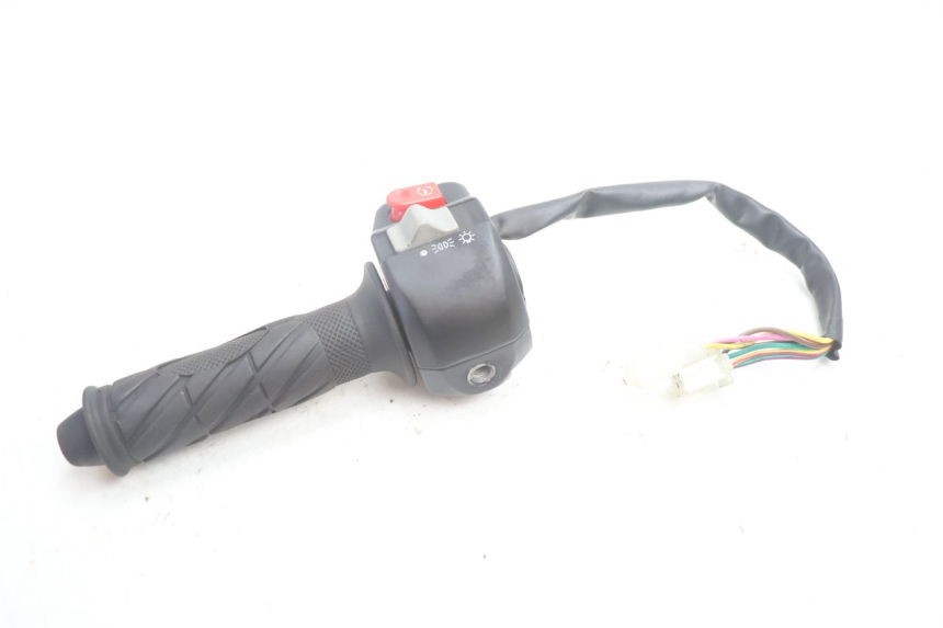 photo de RIGHT SWITCH RIDE RACE GT 2T 50 (2012 - 2017) - Alternative perspective