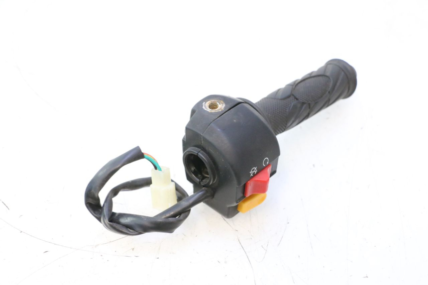 photo de RIGHT SWITCH ORCAL RAPTOR 50 (2015 - 2021) - Fixing points details