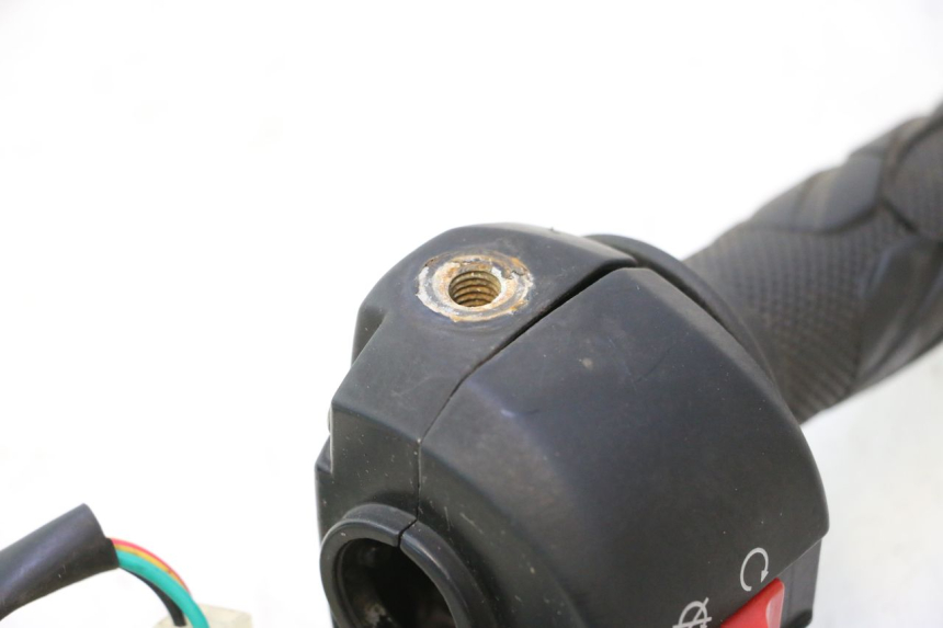 photo de RIGHT SWITCH ORCAL RAPTOR 50 (2015 - 2021) - Surface and material condition