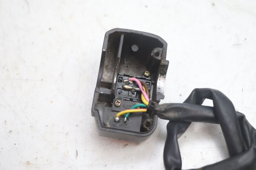 photo de RIGHT SWITCH YIYING RETRO 125 (2008 - 2018) - Technical close-up
