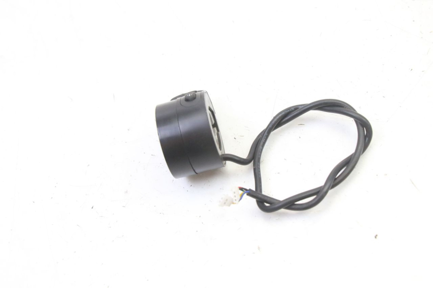 photo de RIGHT SWITCH PUNK ELECTRIC RIDER 1 - Product overview