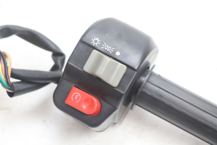 photo de RIGHT SWITCH TNT MOTOR ROMA 10' 2T 50 (2011 - 2018) - Component detail