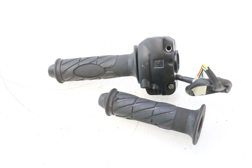 photo de RIGHT SWITCH TNT MOTOR ROMA 12' 2T 50 (2007 - 2018) - Alternative perspective