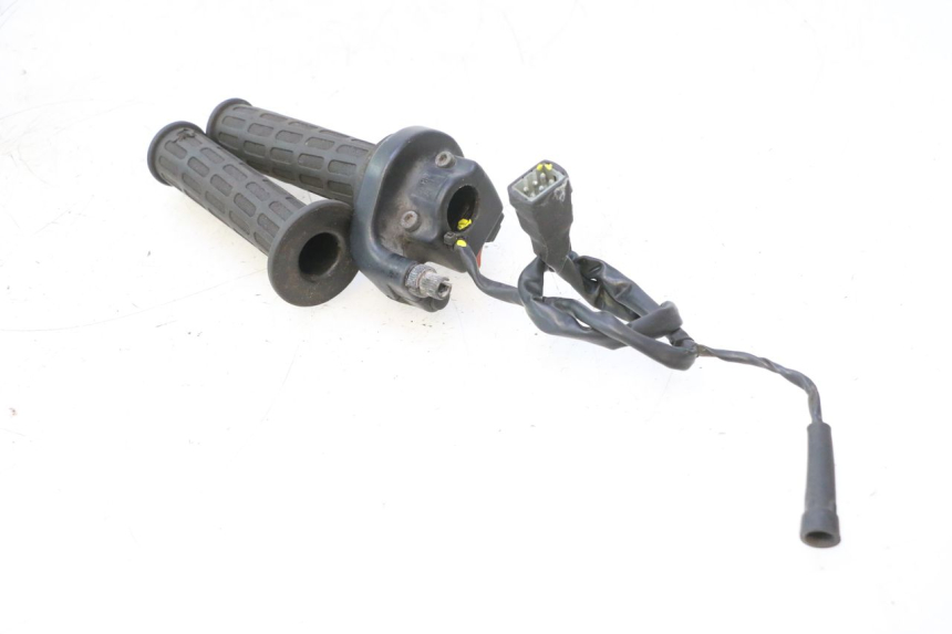photo de RIGHT SWITCH MZ RT 125 (2000 - 2008) - Surface and material condition